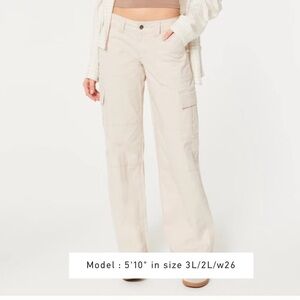 Hollister Cream Wide Leg Cargo Pants W24